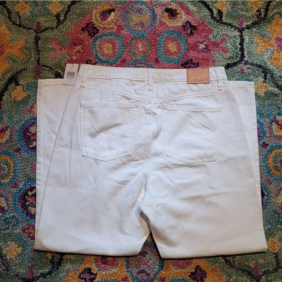 NWT Avec Les Filles High Rise Straight Leg Cropped Jeans Ecru Women's 31 - Picture 7 of 7